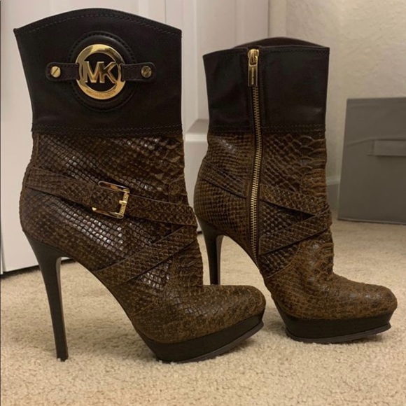 Michael Kors Stockard Bootie in Mocha Leather - Picture 1 of 5